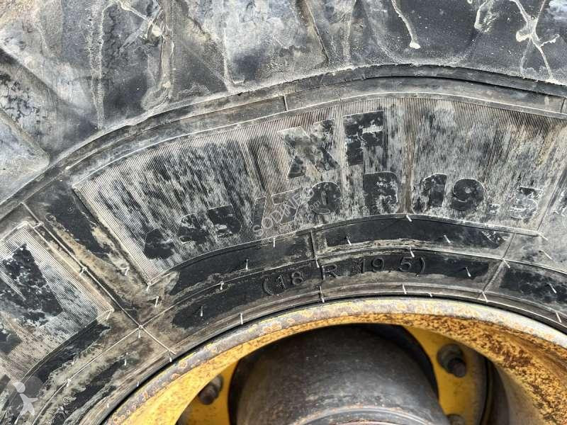 Багер Volvo