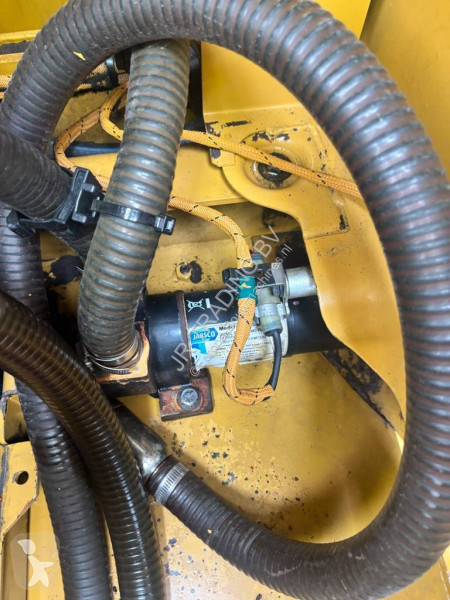 Pelle Caterpillar 330 F L N OQ 80