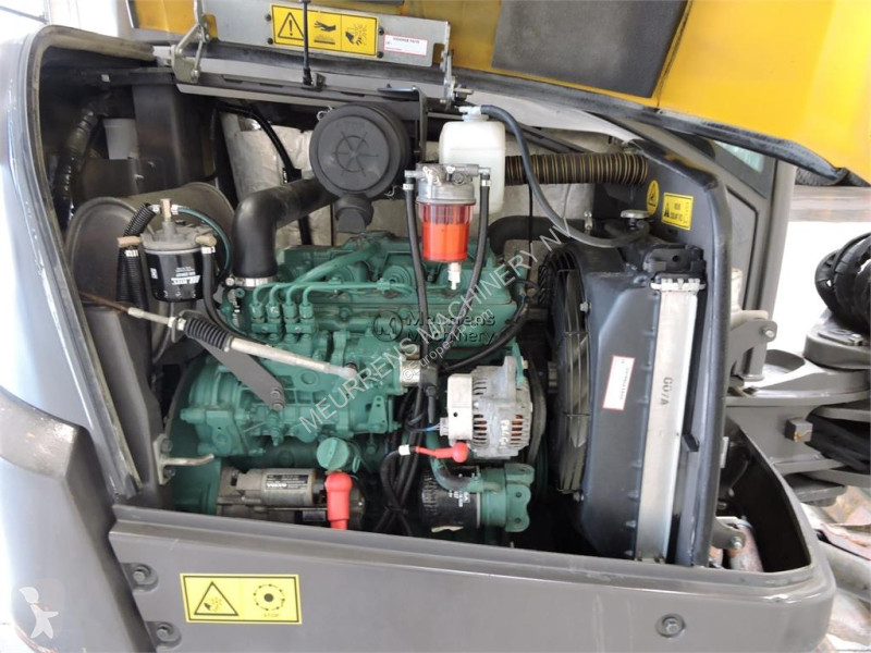Багер Volvo ECR50 D