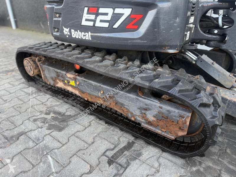 جرافة Bobcat E27z