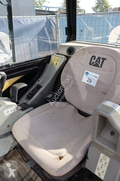 Багер Caterpillar