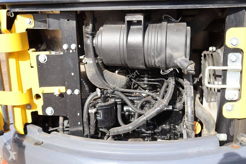 جرافة Eurotrac HE26SR