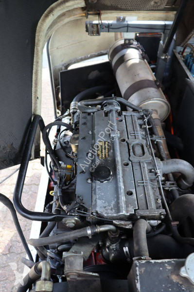 جرافة Schaeff TW85