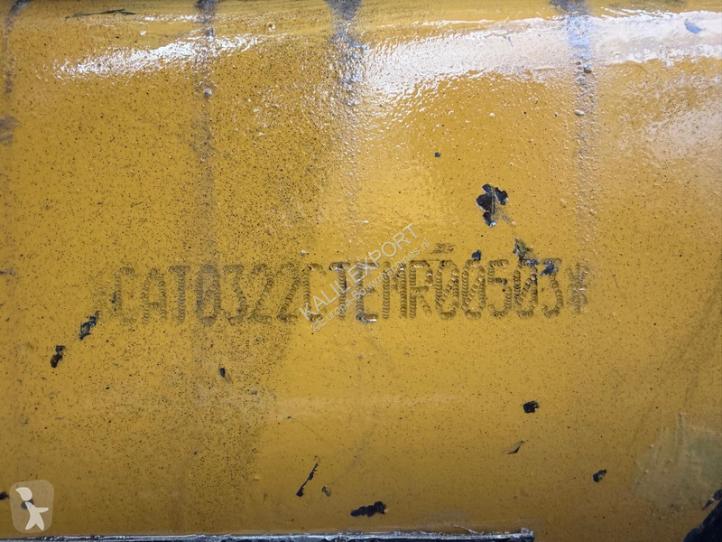 جرافة Caterpillar 322C Excavator - 26.2T -...