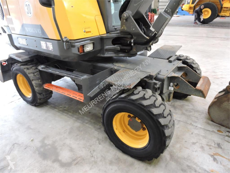 Escavadora Volvo EW60E