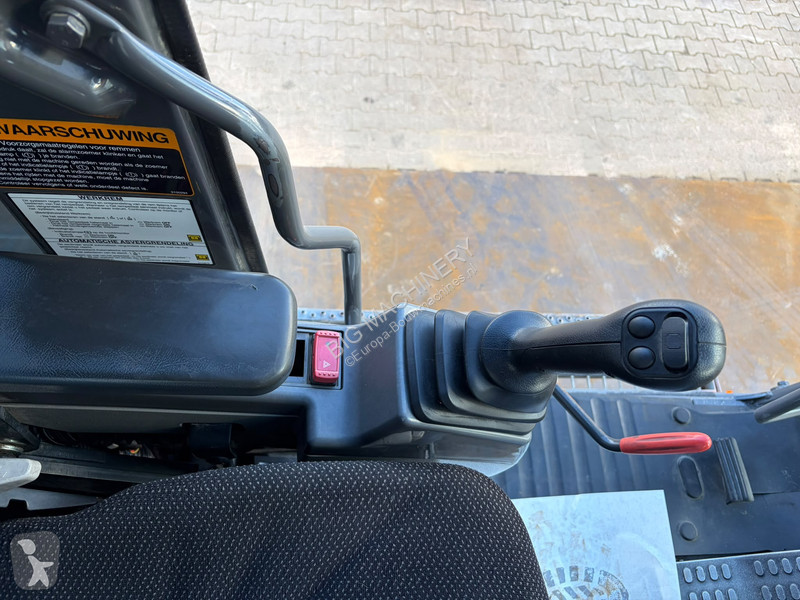 Escavadora Hitachi | Dutch Machine