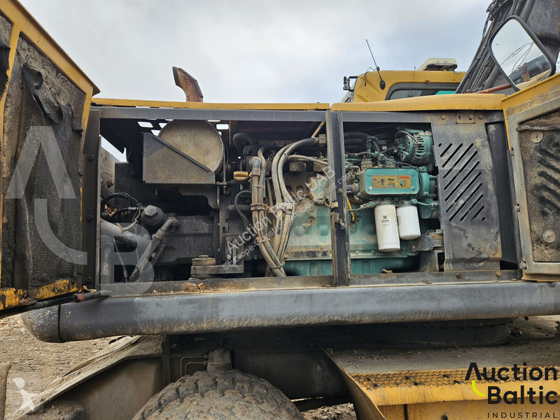 Escavadora Volvo