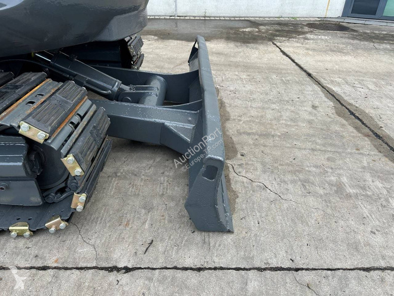 Escavadora Neuson 6003