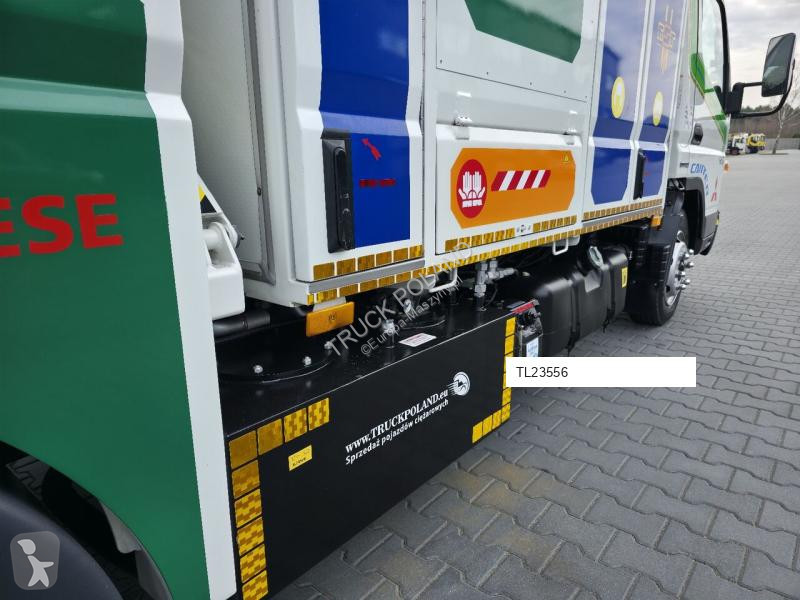 Camion Mitsubishi CANTER odkurzacz koparka...