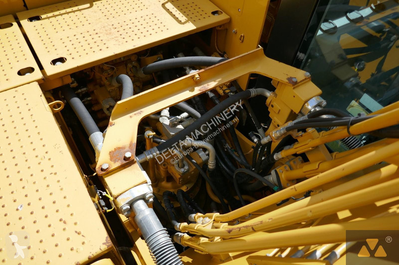 Graafmachine Caterpillar 320FL