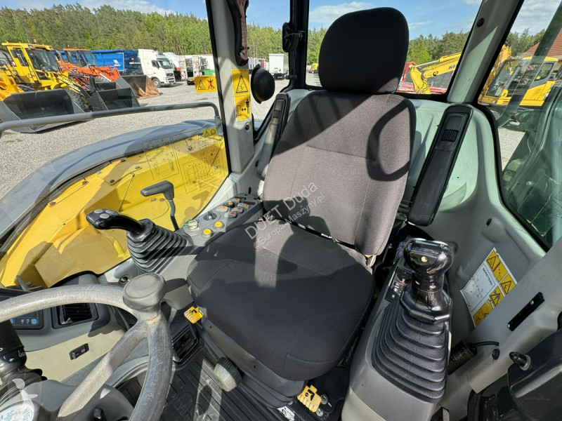 Excavator Komatsu Pług + Podpory 10ton...