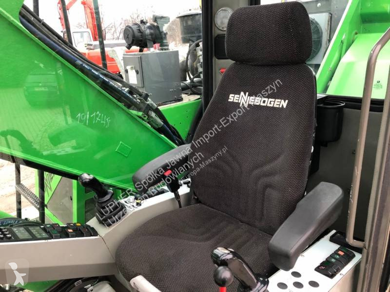Excavator Sennebogen 821