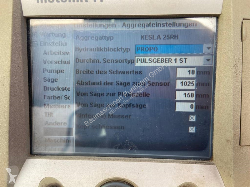 Excavadora Hitachi 210-3 mit Kesla 25 RH