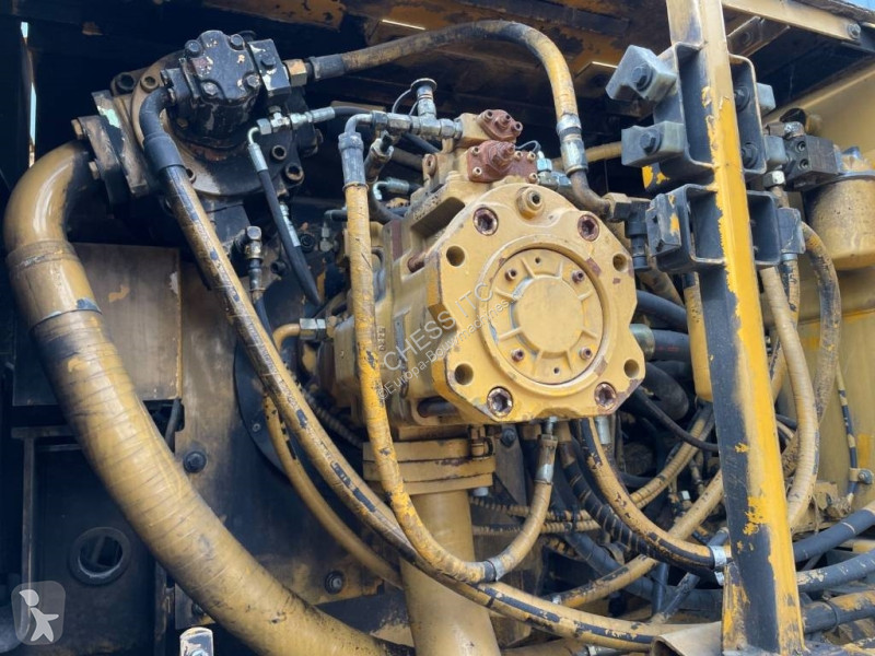 Escavatore Caterpillar UHD -- 31.5 mtr --...
