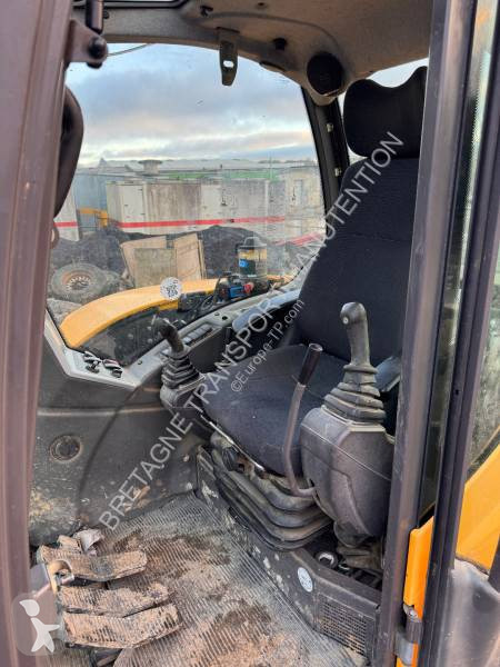 Excavator Mecalac