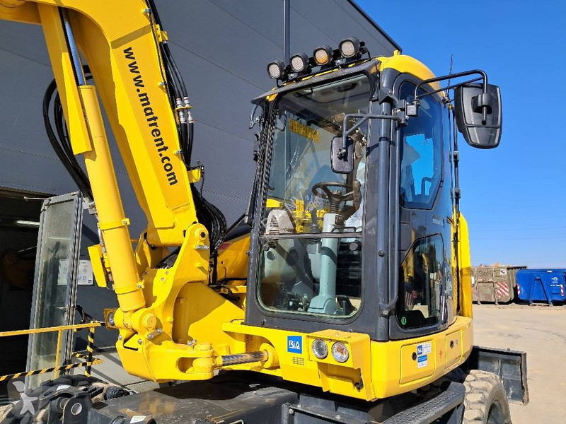 Escavatore Komatsu MR-11E0