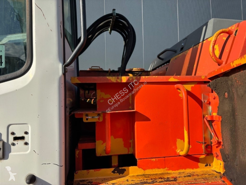 Excavator Liebherr R 922 HD S L with LaBounty...