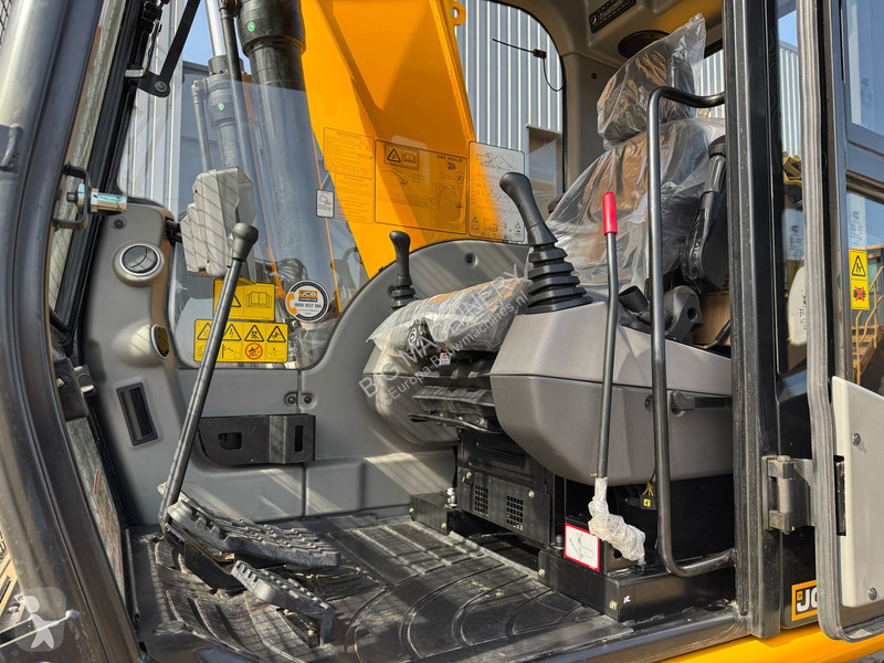 Escavatore JCB 245LR Long Reach Excavator