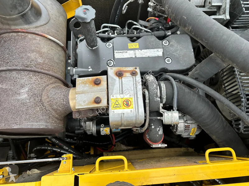 Escavadora Komatsu