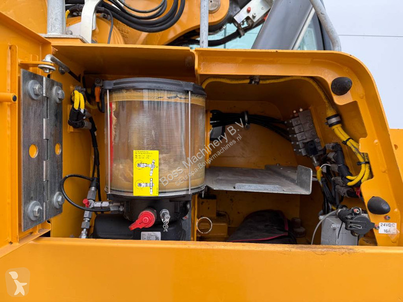 Lopatový nakládač Liebherr R926LC - German...