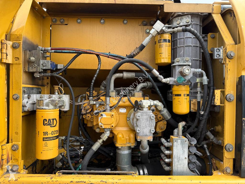 Escavatore Caterpillar - German Machine / Quick...