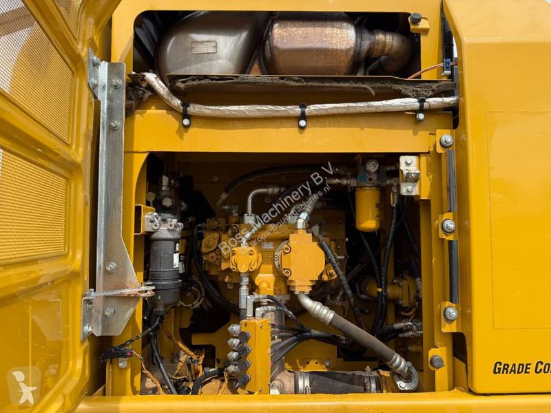Escavadora Caterpillar - German Machine / Rear...