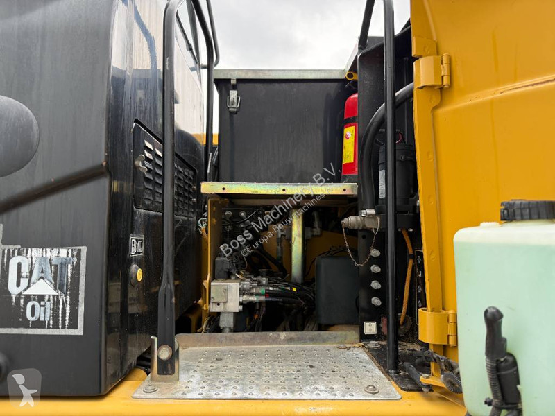 Excavator Caterpillar D - Triple Boom / Quick...