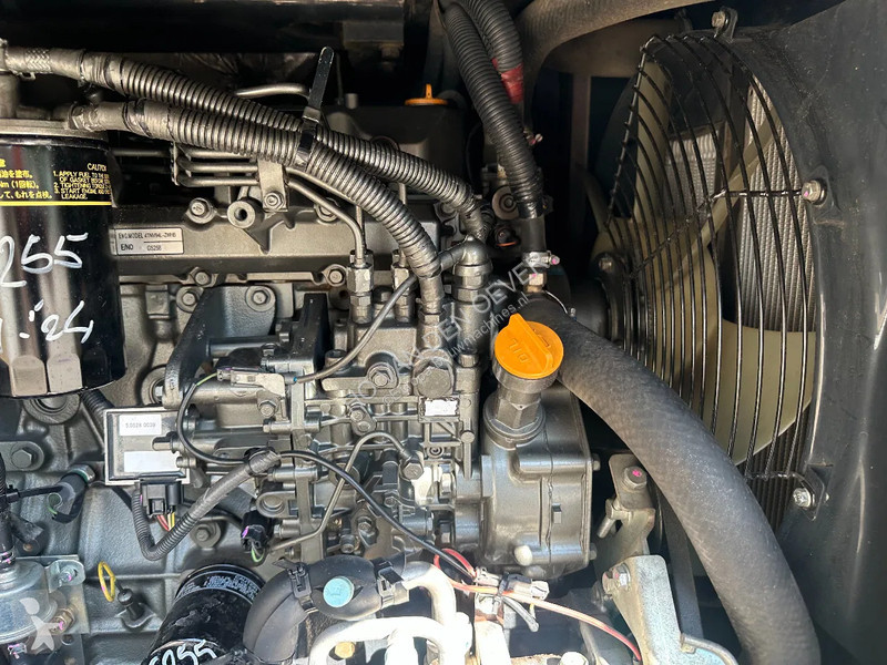 Escavadora Hitachi ZX65USB-5A CLR