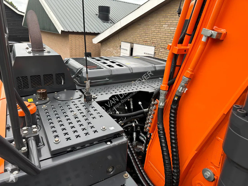 Excavator Doosan -5