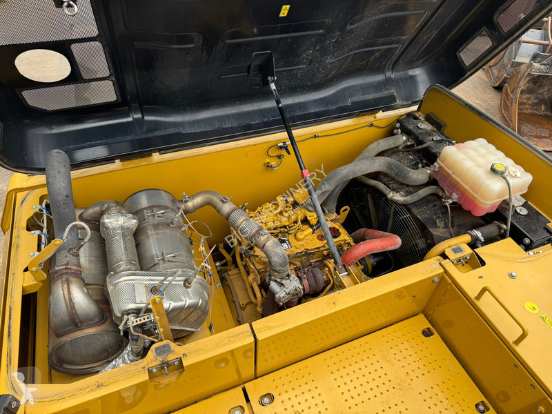 Excavator Caterpillar 320FL incl. 3 x Bucket