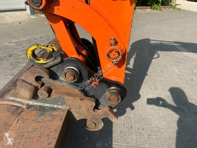 Escavadora Hitachi CLR