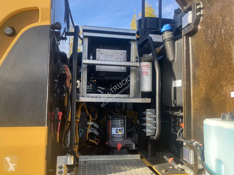 Excavator Caterpillar F