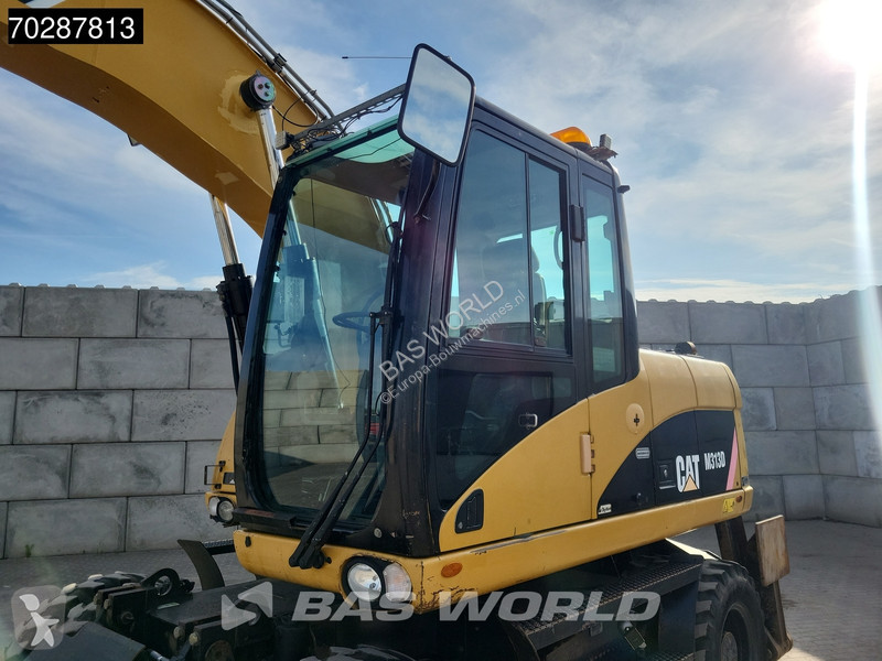Excavator Caterpillar D OUTRIGGERS + BLADE