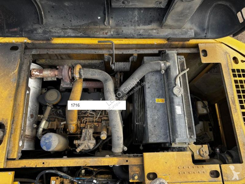 Escavatore Caterpillar C Mit Zwei Löffeln