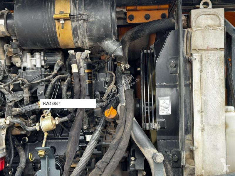 جرافة Hyundai Robex 55W-9A
