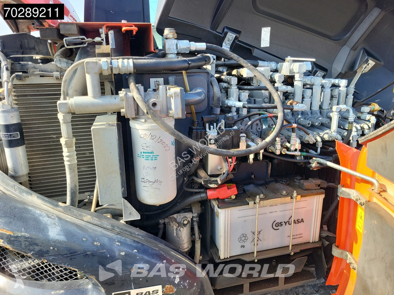 Escavadora Kubota KX080-4