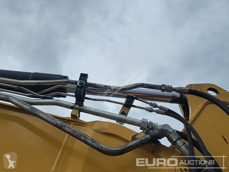 Lopatový nakládač Caterpillar 308E2