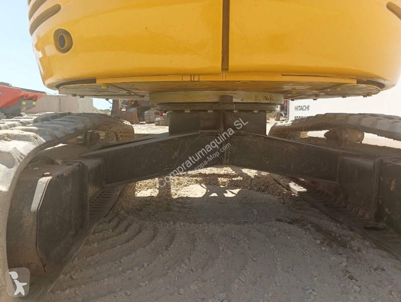 Escavadora JCB 8027