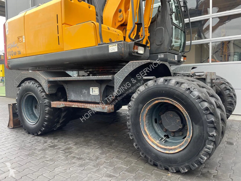 Escavatore Hyundai R140W-7A