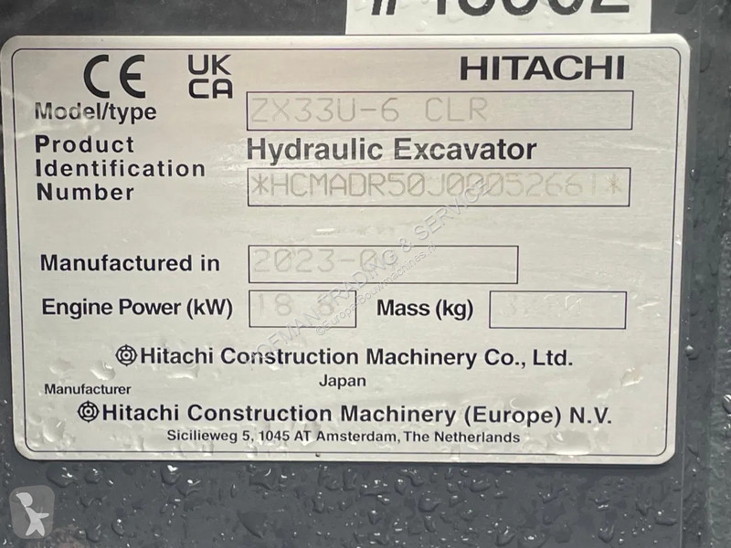 Escavadora Hitachi ZX33U-6 | A/C