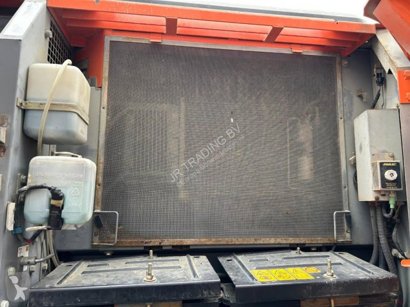 Lopatový nakládač Hitachi ZX220W-5B