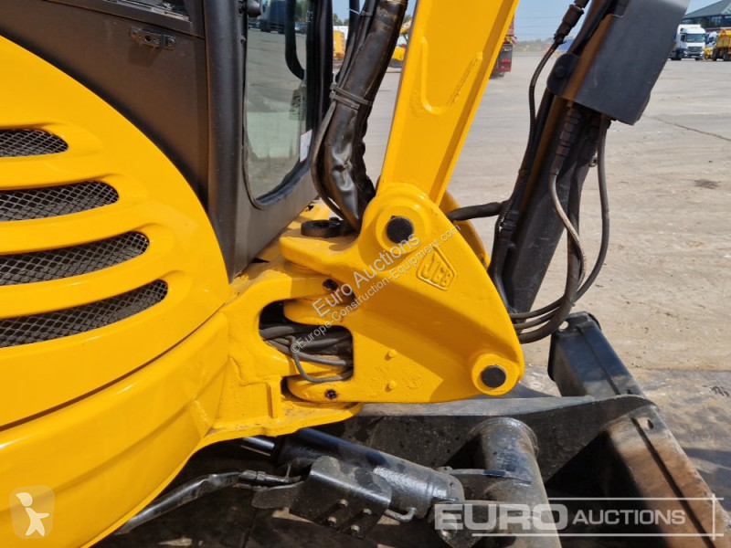 Escavadora JCB