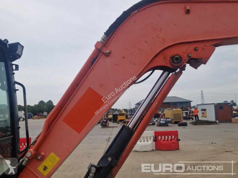 Escavadora Kubota U48-4