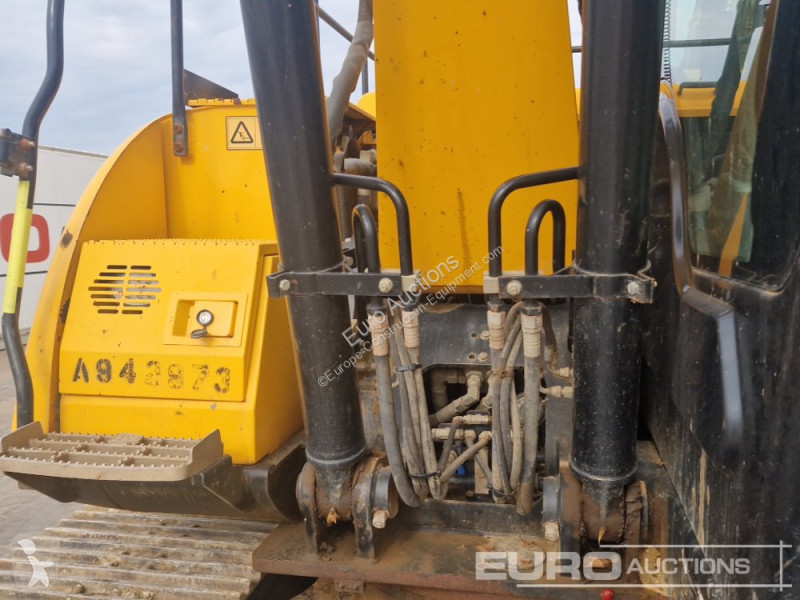 جرافة JCB JS131LC