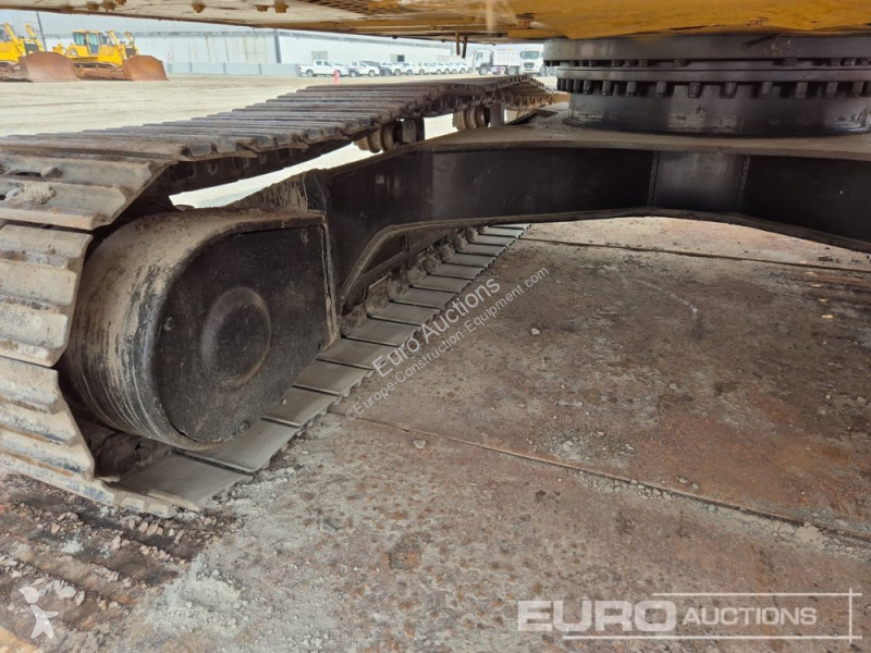 Excavator Caterpillar 3