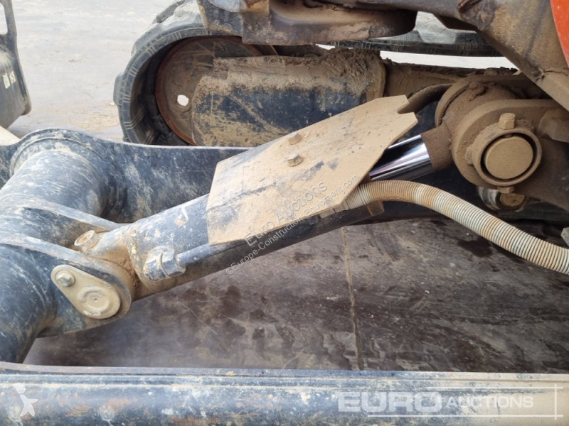 جرافة Kubota U48-4