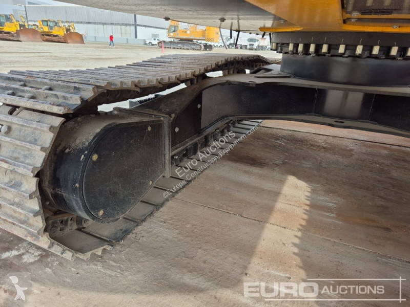 جرافة JCB JS215LC