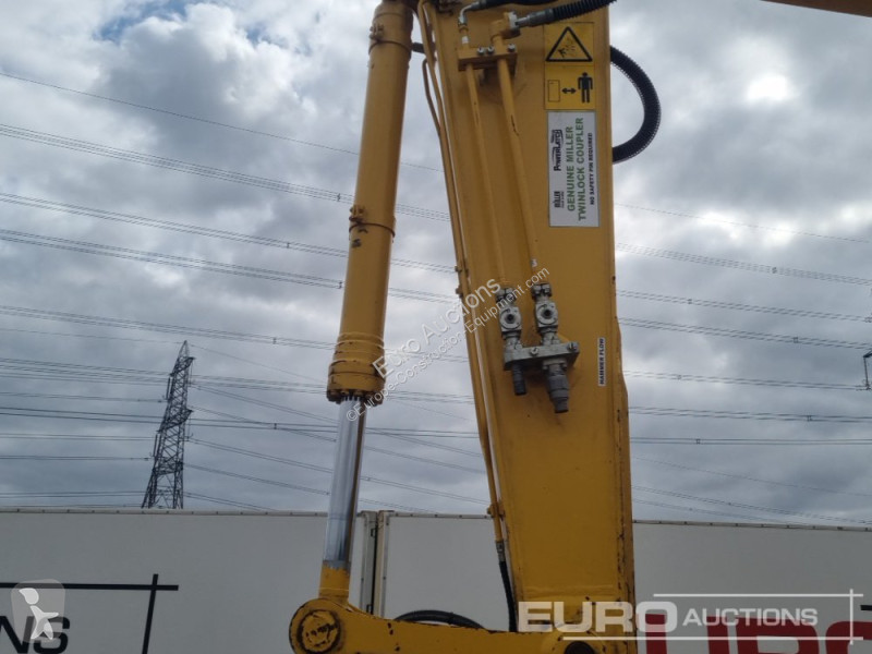 Excavator Komatsu -11E0