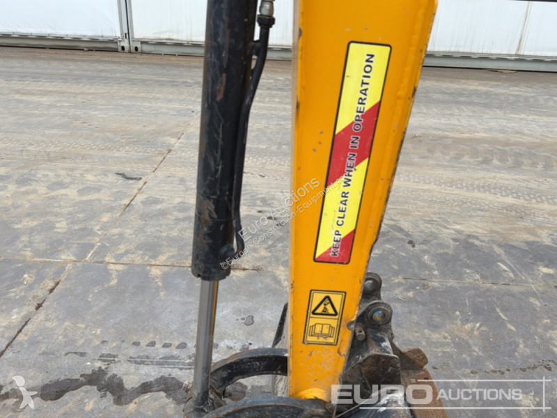 جرافة JCB 16C-1