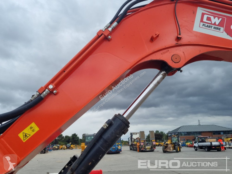 Escavadora Kubota KX080-4A2